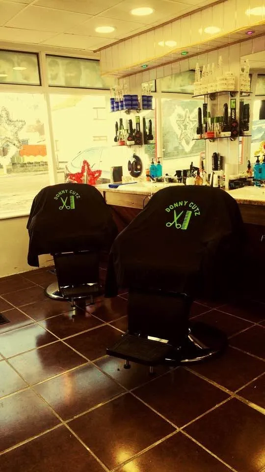 Inside Donny Cutz, Doncaster 1